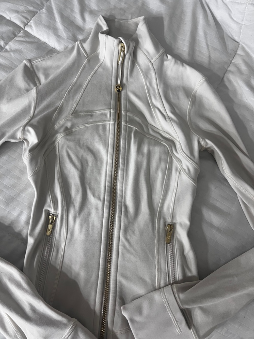 Ivory/Gold cropped define jacket